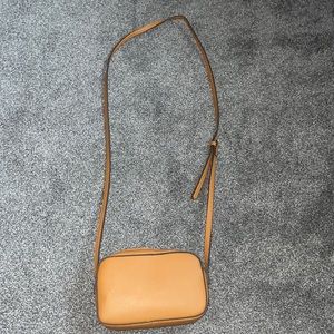 NWOT Gap factory brown leather cross body bag